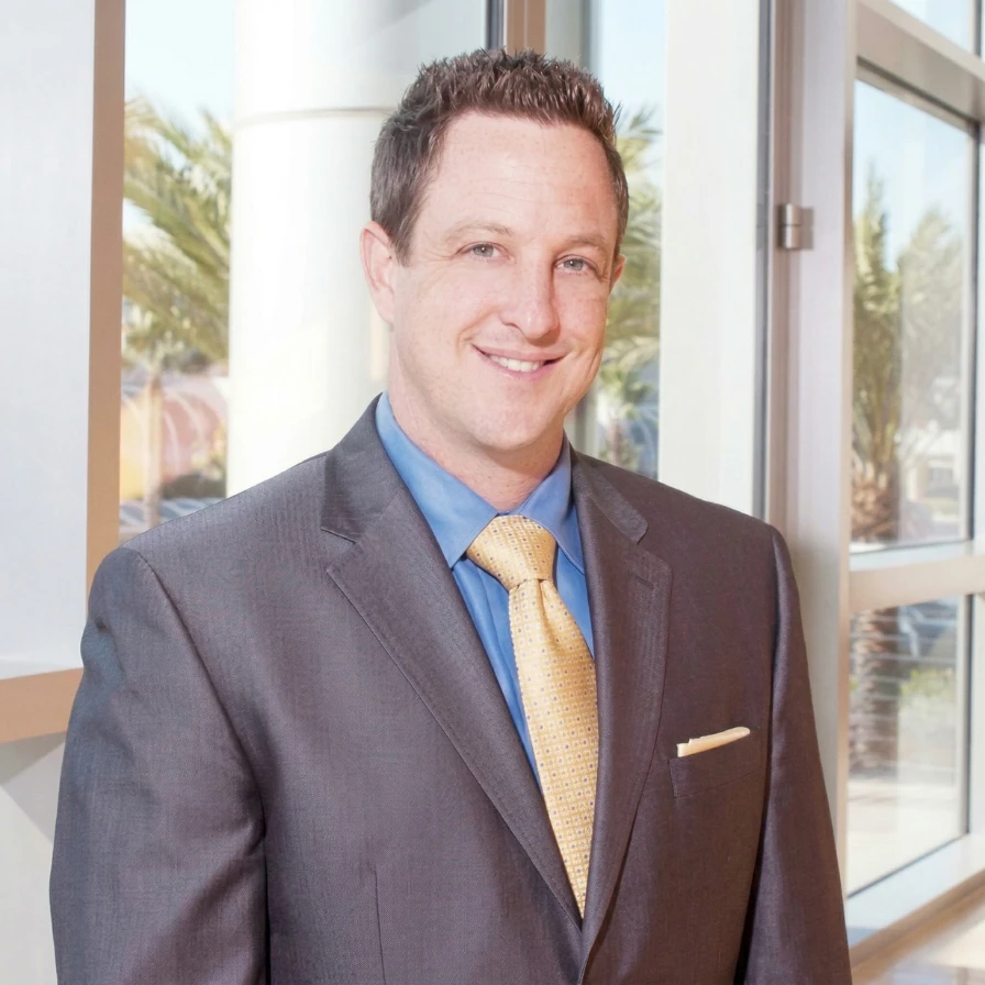 Nathan Borsheim headshot